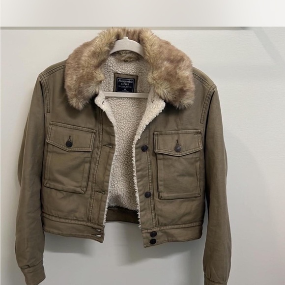 Abercrombie & Fitch Jackets & Blazers - Faux Fur Collar Olive Jacket
